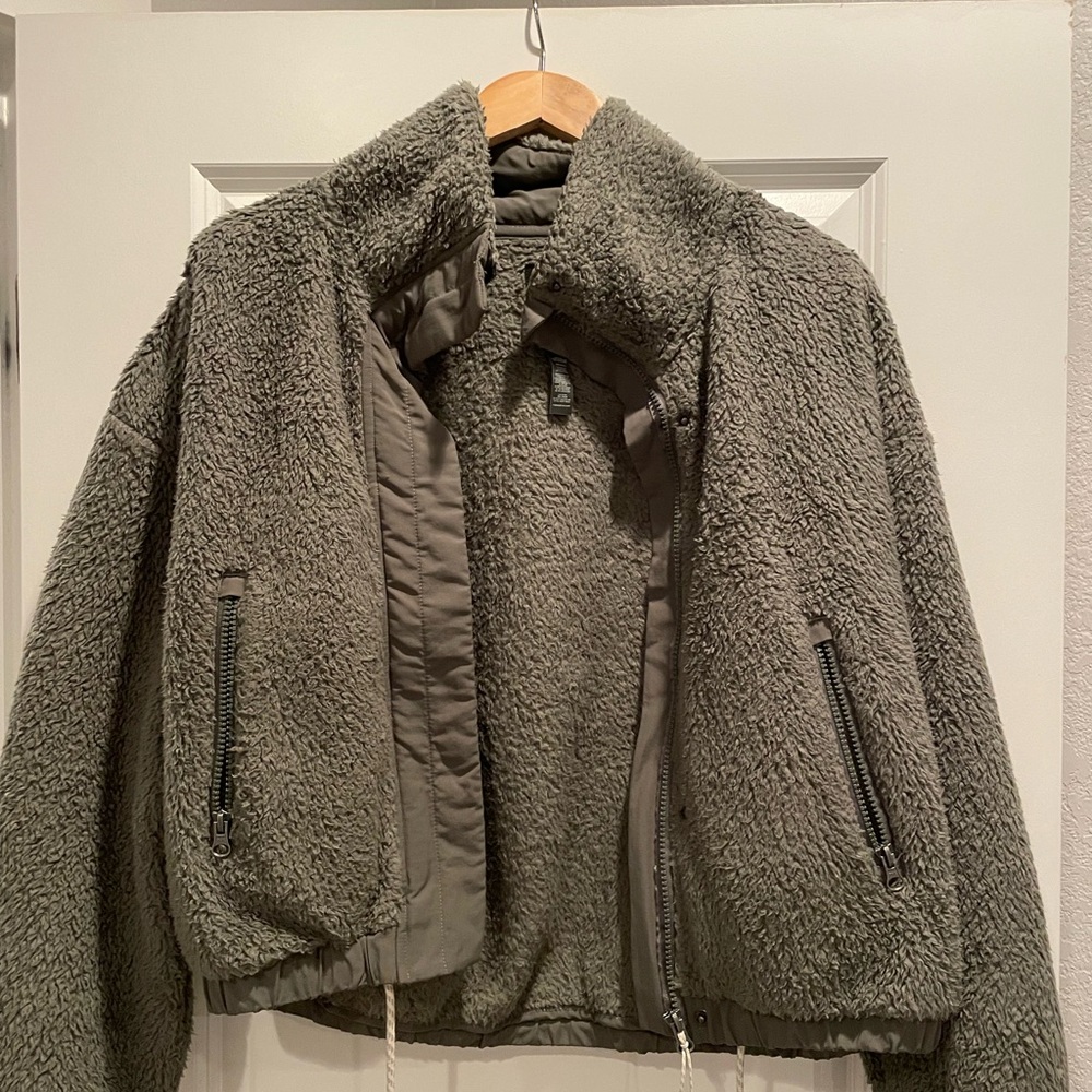 Vuori Cozy Sherpa Green Fleece Jacket